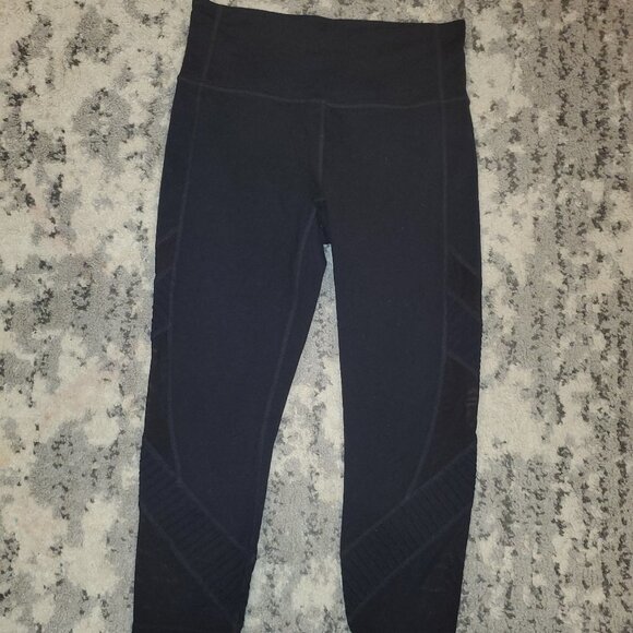 Athleta Pants - Athleta Black Fitness Leggings || Sm || EUC